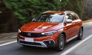 Ενοικίαση αυτοκινήτου Fiat Tipo Cross